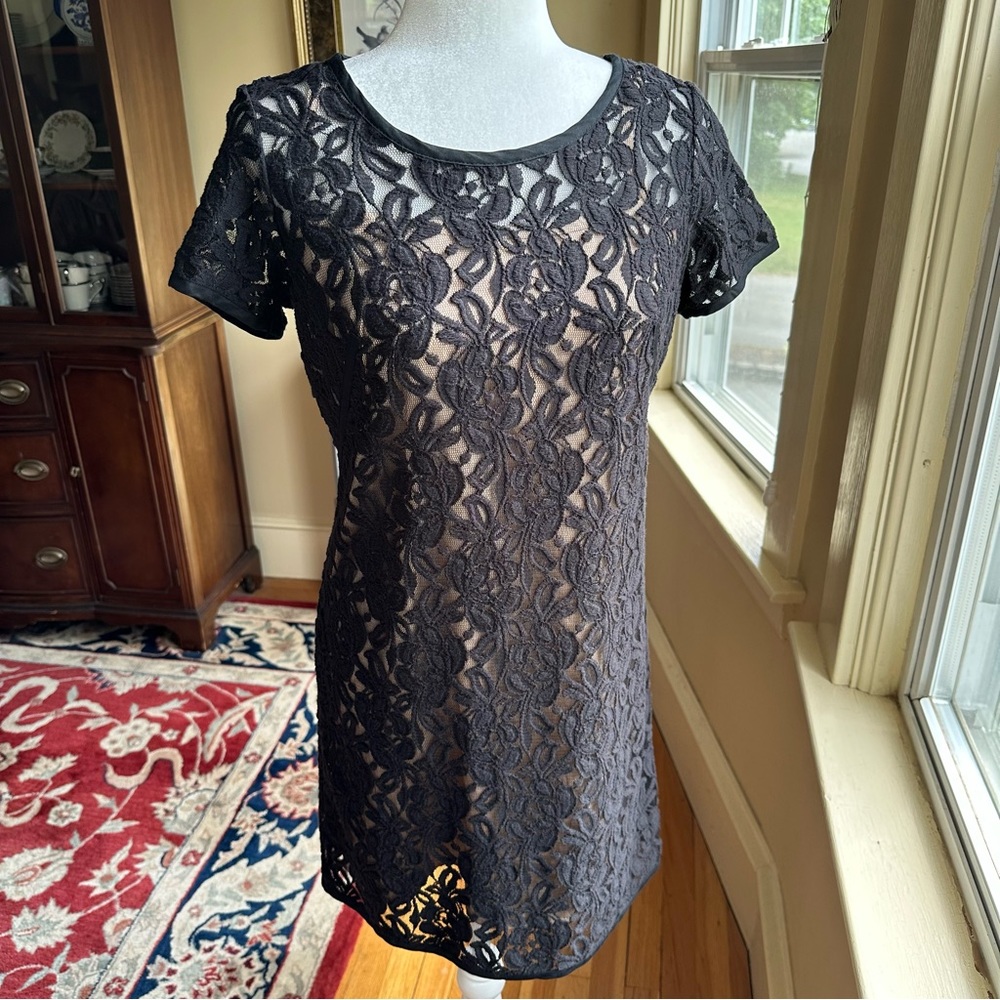 Loft Black Lace‎ Short Sleeve Dress sz 2